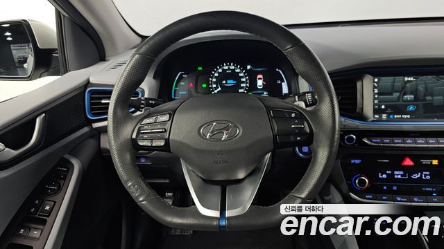 Hyundai Ioniq Hybrid I 2017 — фото 17