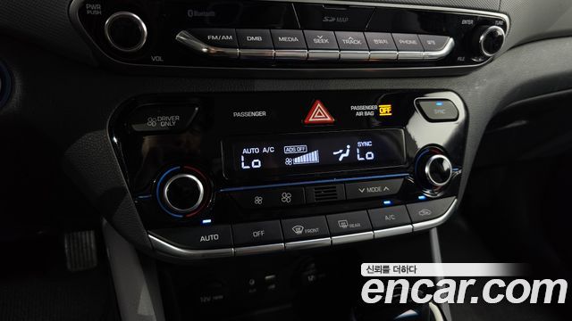Hyundai Ioniq Hybrid I 2017 — фото 22