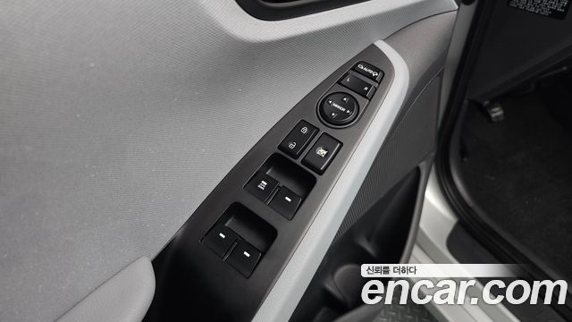 Hyundai Ioniq Hybrid I 2017 — фото 34