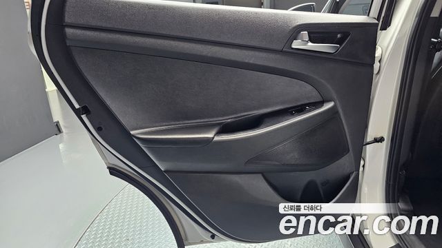 Hyundai Tucson Diesel 1.7 2WD Modern 2017 — фото 25