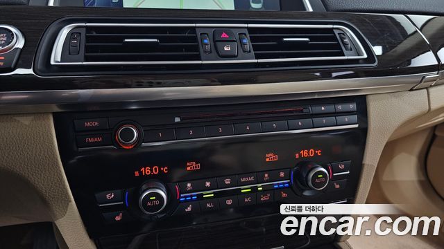BMW 7 Series (F01) 750Li xDrive 2013 — фото 17