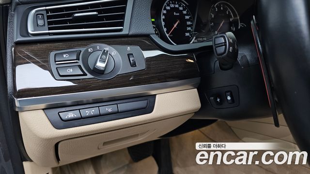 BMW 7 Series (F01) 750Li xDrive 2013 — фото 18