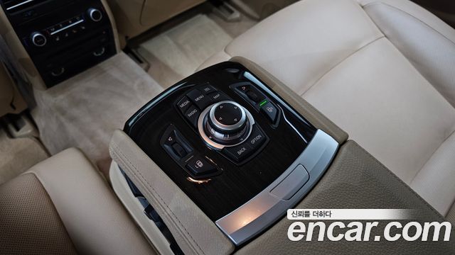 BMW 7 Series (F01) 750Li xDrive 2013 — фото 31
