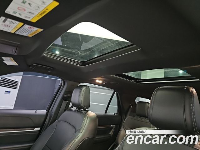 Ford Explorer 2.3 Limited 4WD 5th 2018 — фото 17