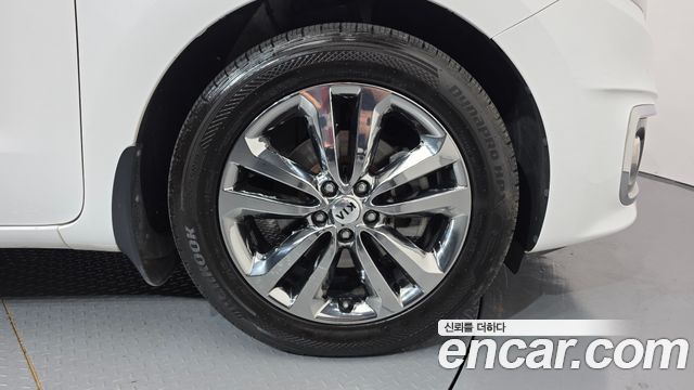 Kia Carnival 9-seater Prestige 2018 — фото 5