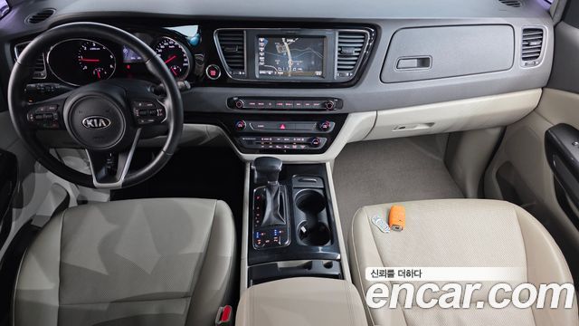 Kia Carnival 9-seater Prestige 2018 — фото 7