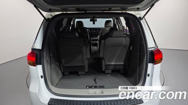Kia Carnival 9-seater Prestige 2018 — фото 20