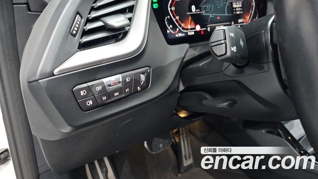 BMW 1 Series (F40) 120i M Sports 2023 — фото 14