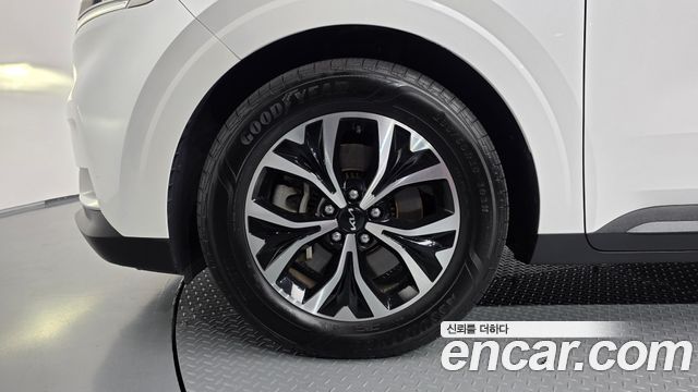 Kia Carnival (IV) Diesel 9-Seater Prestige 2022 — фото 5