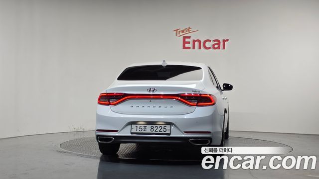 Hyundai Grandeur Hybrid (IG) Exclusive Special 2019 — фото 4