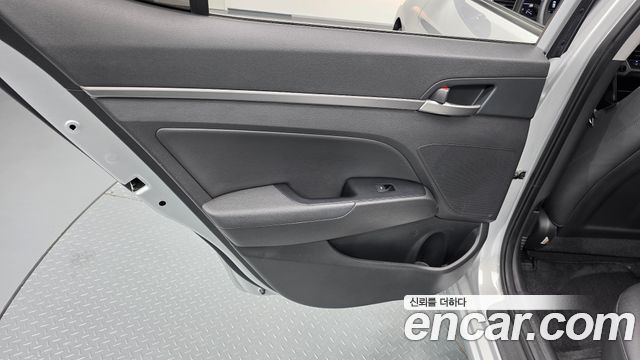 Hyundai Avante (AD) 1.6 GDI Value Plus 2018 — фото 25