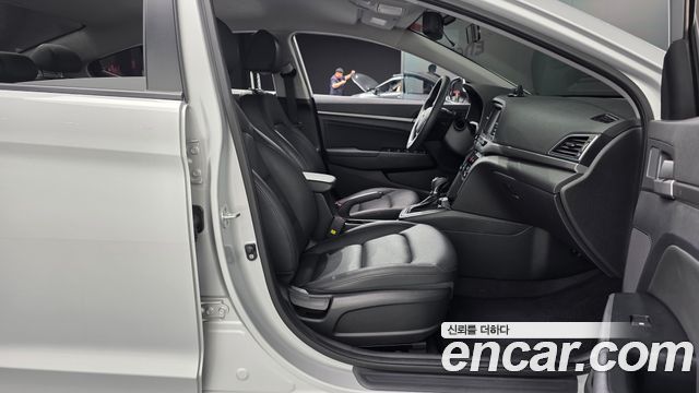 Hyundai Avante (AD) 1.6 GDI Value Plus 2018 — фото 26