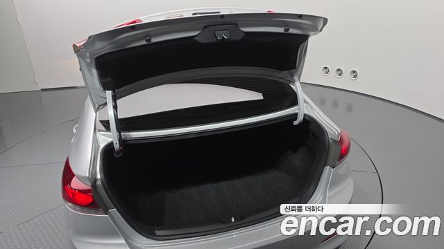 Hyundai Avante (AD) 1.6 GDI Value Plus 2018 — фото 30