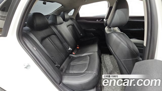 Kia K5 (III) 2.0 LPI(Renter car) Trandy 2023 — фото 11