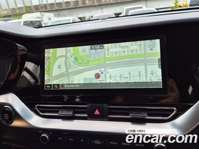 Kia Niro 1.6 HEV Noblesse Special 2020 — фото 8