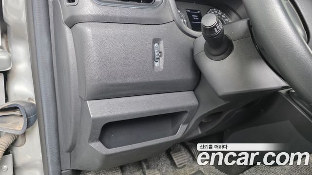 Renault Korea Master 2.3 Van S 2020 — фото 18
