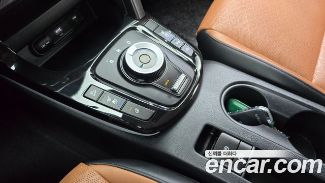 Kia Seltos Gasoline 1.6 Turbo 2WD Signature 2023 — фото 9