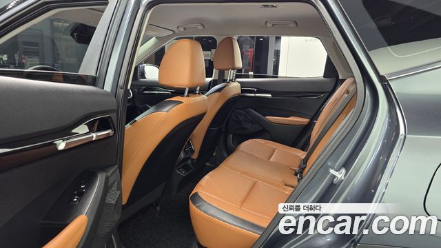 Kia Seltos Gasoline 1.6 Turbo 2WD Signature 2023 — фото 12