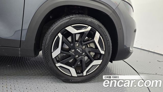 Kia Seltos Gasoline 1.6 Turbo 2WD Signature 2023 — фото 21