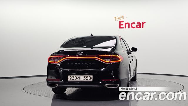 Hyundai Grandeur (IG) 2.4 Exclusive Special 2019 — фото 4