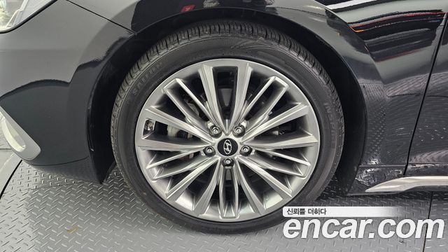 Hyundai Grandeur (IG) 2.4 Exclusive Special 2019 — фото 5