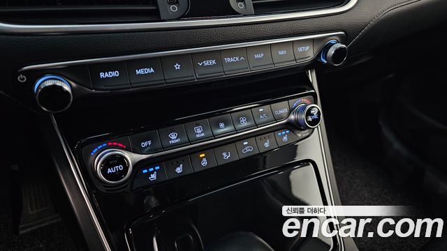 Hyundai Grandeur (IG) 2.4 Exclusive Special 2019 — фото 31
