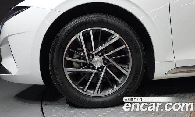 Hyundai Grandeur (IG) 3.0 LPi Rent Car Premium 2023 — фото 5