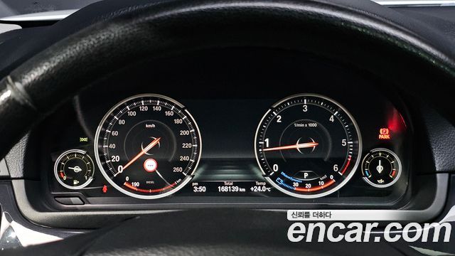 BMW 5 Series (F10) 520d xDrive 2015 — фото 8