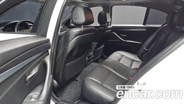 BMW 5 Series (F10) 520d xDrive 2015 — фото 12