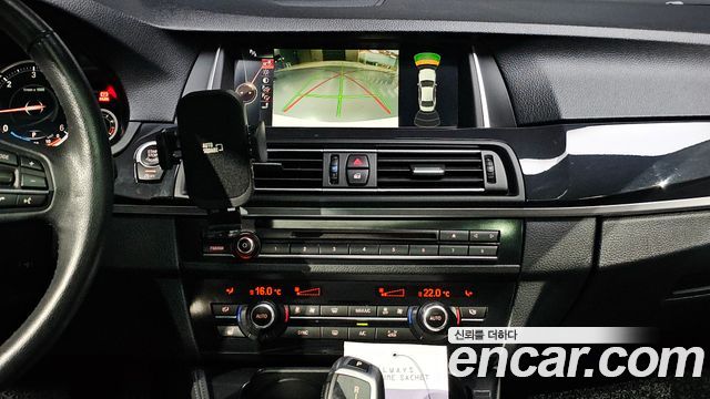 BMW 5 Series (F10) 520d xDrive 2015 — фото 14