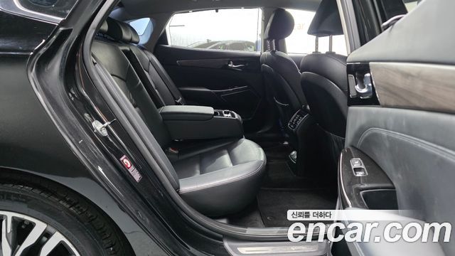 Kia K7 Premier 2.5 GDI Noblesse 2020 — фото 11