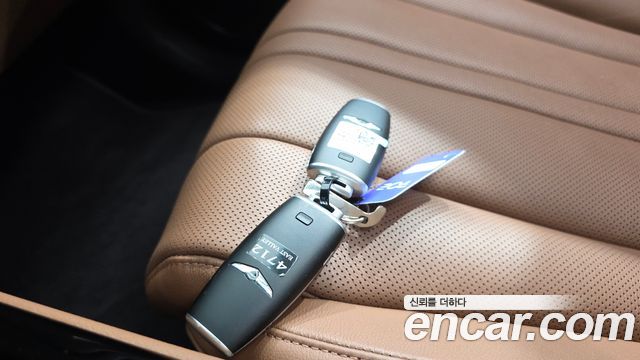 Genesis G80 (RG3) Gasoline 2.5 Turbo AWD 2024 — фото 32