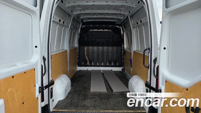 Renault Korea Master 2.3 Van L 2022 — фото 30