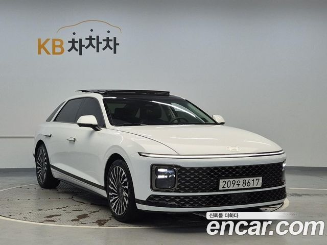 Hyundai Grandeur (GN7) 2,5 Gasoline 2WD Calligraphy