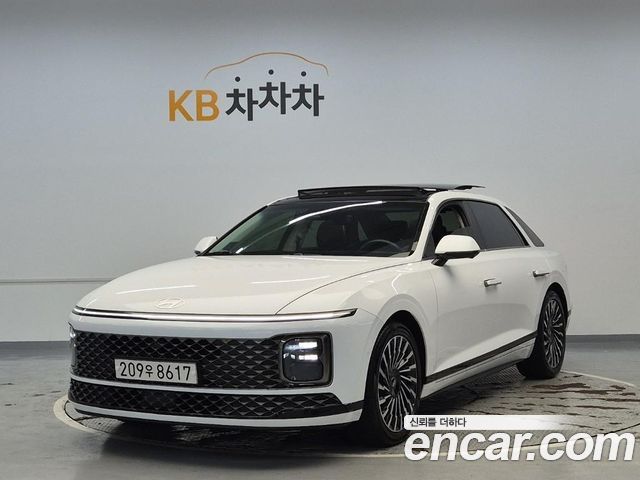 Hyundai Grandeur (GN7) 2,5 Gasoline 2WD Calligraphy 2023 — фото 2