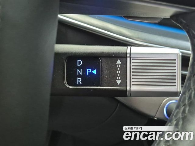 Hyundai Grandeur (GN7) 2,5 Gasoline 2WD Calligraphy 2023 — фото 16