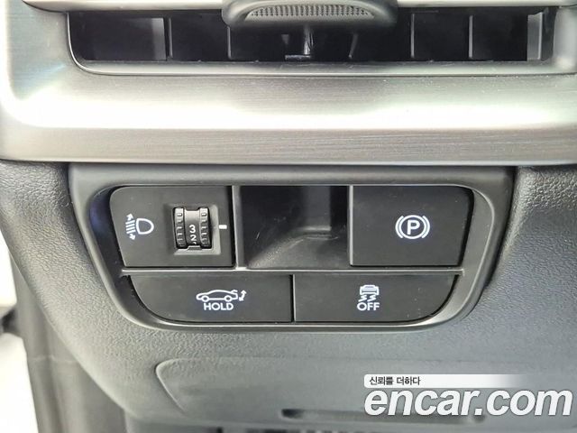 Hyundai Grandeur (GN7) 2,5 Gasoline 2WD Calligraphy 2023 — фото 19