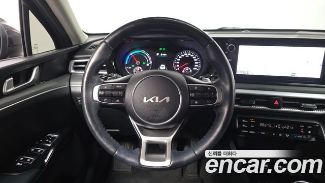 Kia K5 Hybrid (III) Prestige 2022 — фото 13