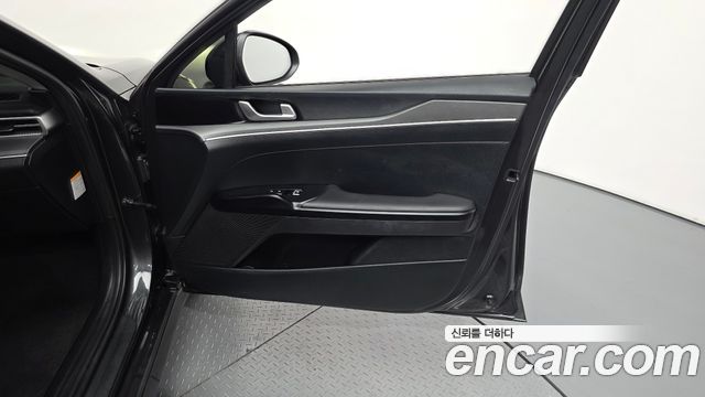 Kia K5 Hybrid (III) Prestige 2022 — фото 24