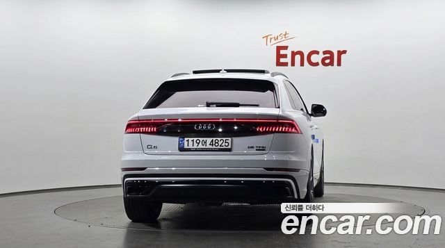 Audi Q8 (4M) 55 TFSI Quattro Premium 2022 — фото 4