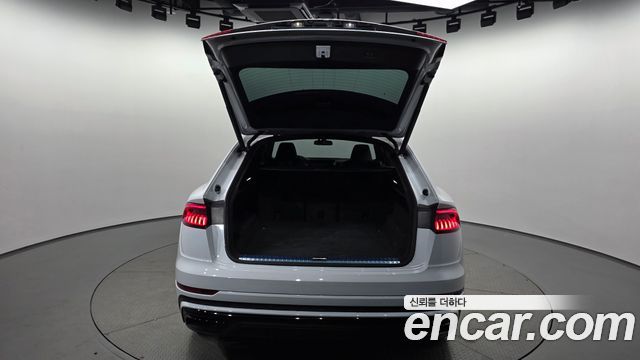 Audi Q8 (4M) 55 TFSI Quattro Premium 2022 — фото 20
