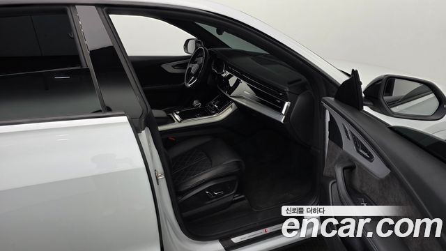 Audi Q8 (4M) 55 TFSI Quattro Premium 2022 — фото 26