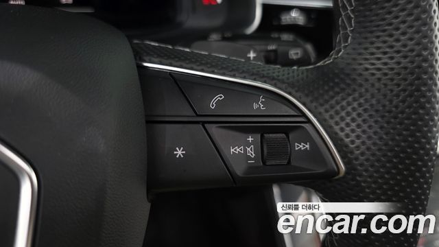 Audi Q8 (4M) 55 TFSI Quattro Premium 2022 — фото 33