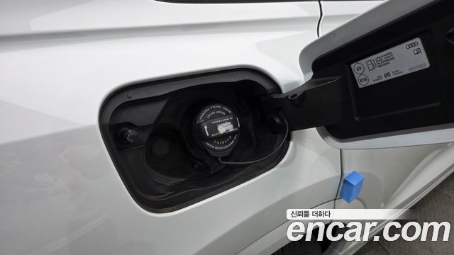 Audi Q8 (4M) 55 TFSI Quattro Premium 2022 — фото 39