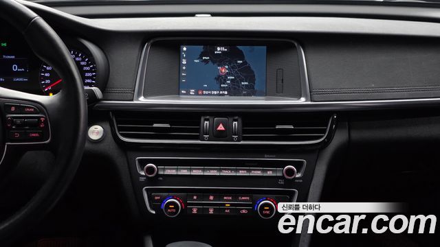 Kia K5 (II) 2.0 MX Prestige 2017 — фото 13