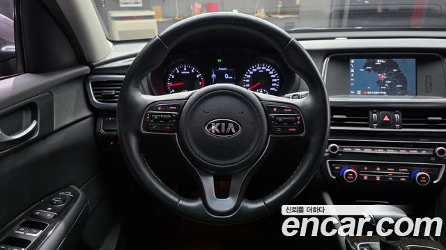 Kia K5 (II) 2.0 MX Prestige 2017 — фото 15