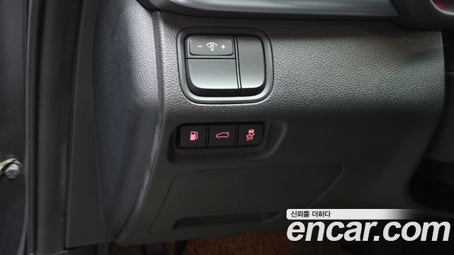 Kia K5 (II) 2.0 MX Prestige 2017 — фото 27