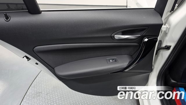 BMW 1 Series (F20) 118d Sport Special Edition 5Door 2019 — фото 25