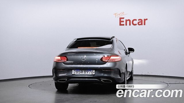 Mercedes-Benz C-Class (W205) C200 Coupe 2016 — фото 4