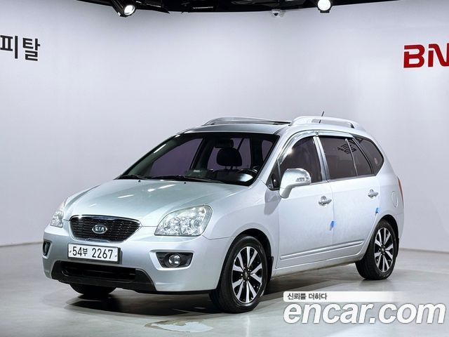 Kia Carens LPI 2.0 GLX High-Deluxe